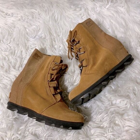 SOREL Joan Of Artic metallic & reg suede hidden wedge laceup bootie women’s sz 5 - Picture 11 of 11
